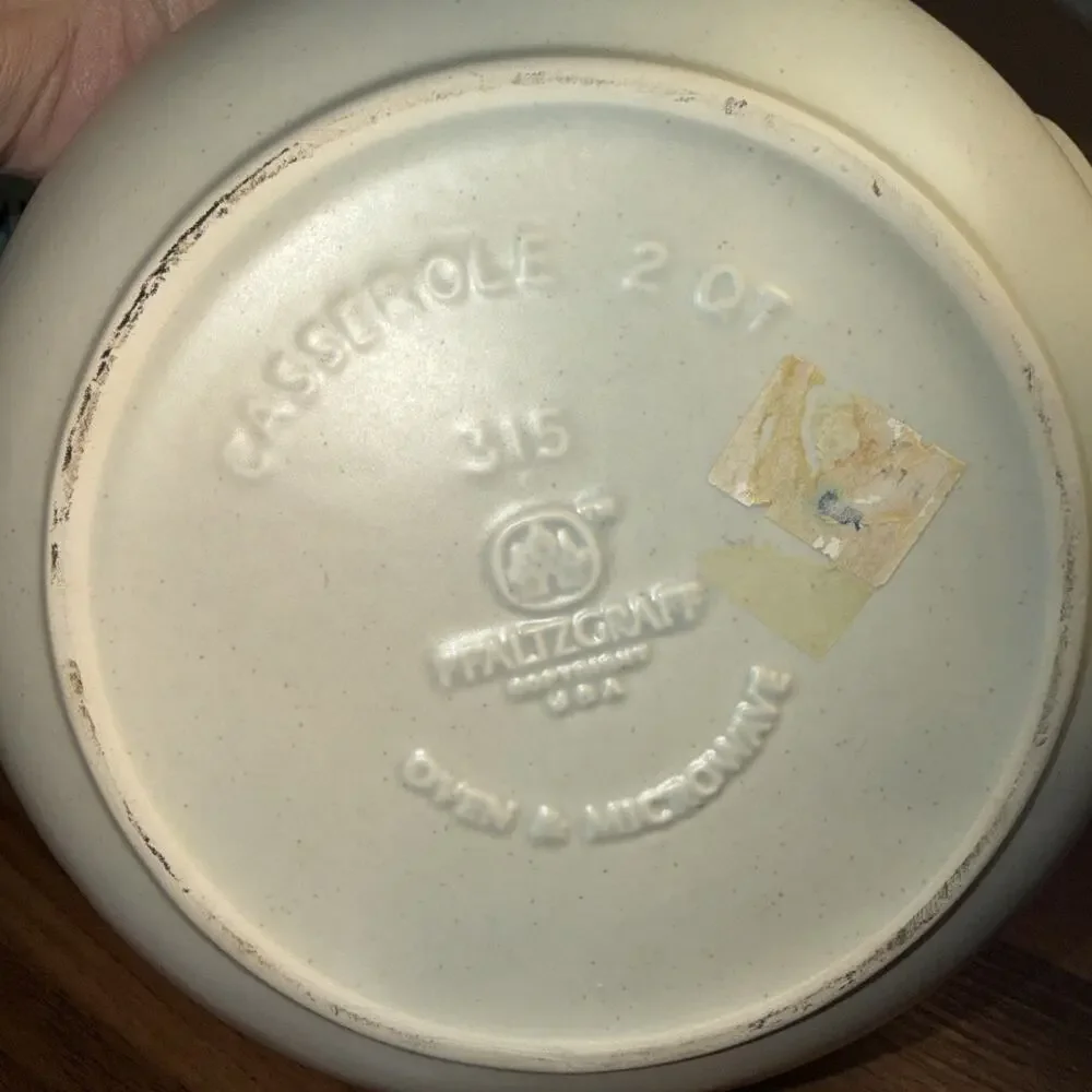 Pfaltzgraff HEIRLOOM 2 Qt Covered Casserole Dish & Lid